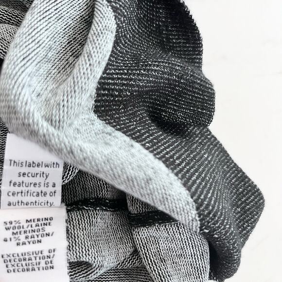 Diane von Furstenberg Black Merino Wool Floral V-Neck Button Cardigan Sweater M - Picture 9 of 10